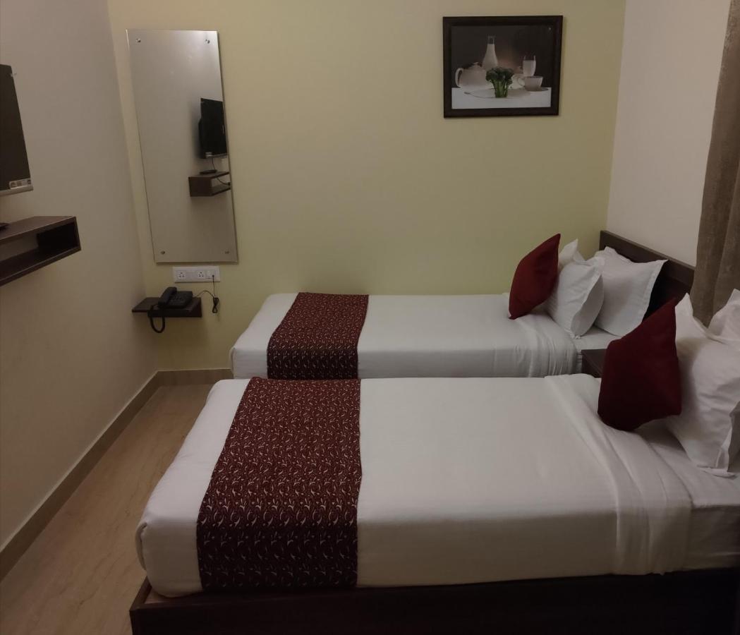 Hotel Bangalore Airport Inn, Near Kempegowda Airport, Airport Pickup & Drop Available 24X7 Devanahalli Exterior foto